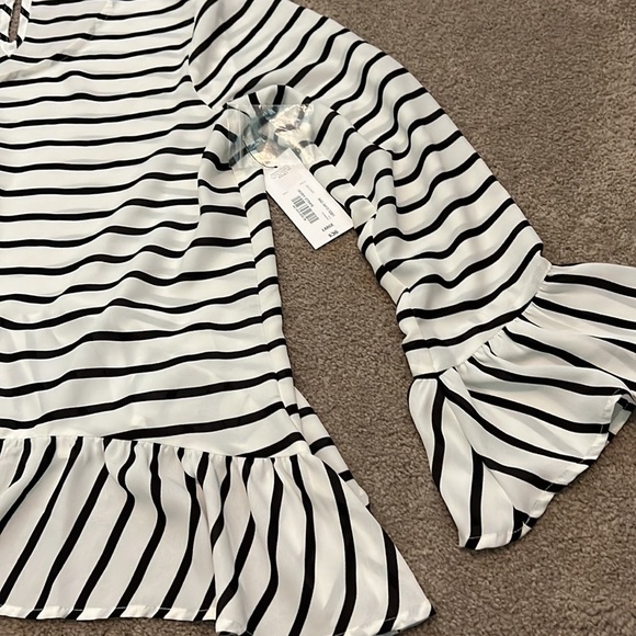 NWT a.n.a. Blouse - Picture 2 of 5